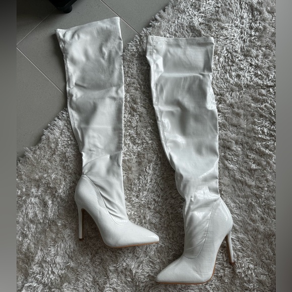 Fashionable Pointy Toed Stiletto Over-The-Knee Women's Boots - Picture 2 of 5